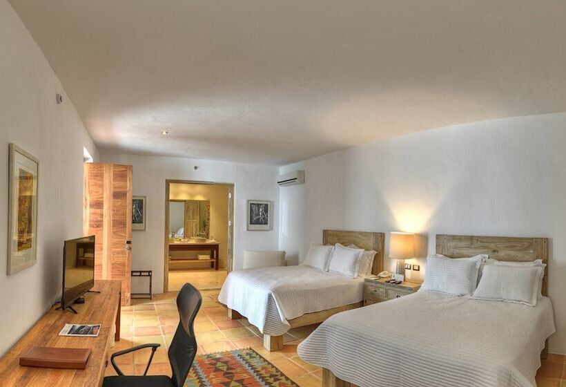 هتل Boutique Casareyna