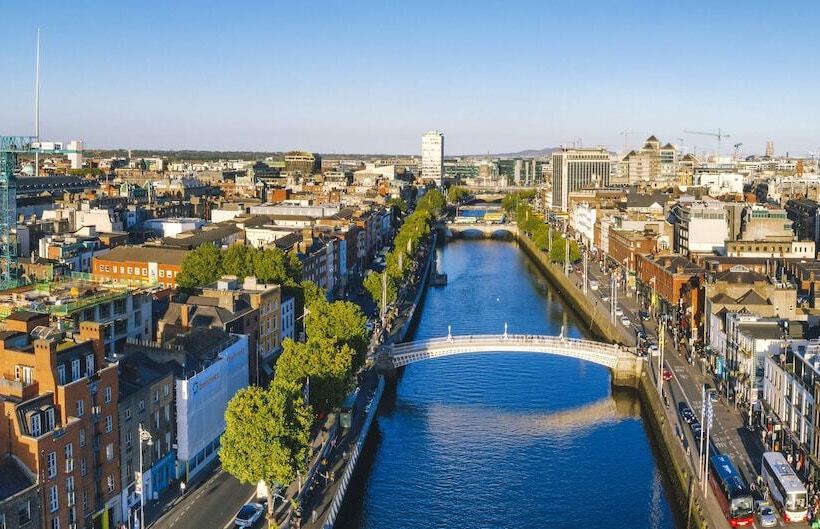 호텔 Crowne Plaza Dublin Blanchardstown, An Ihg