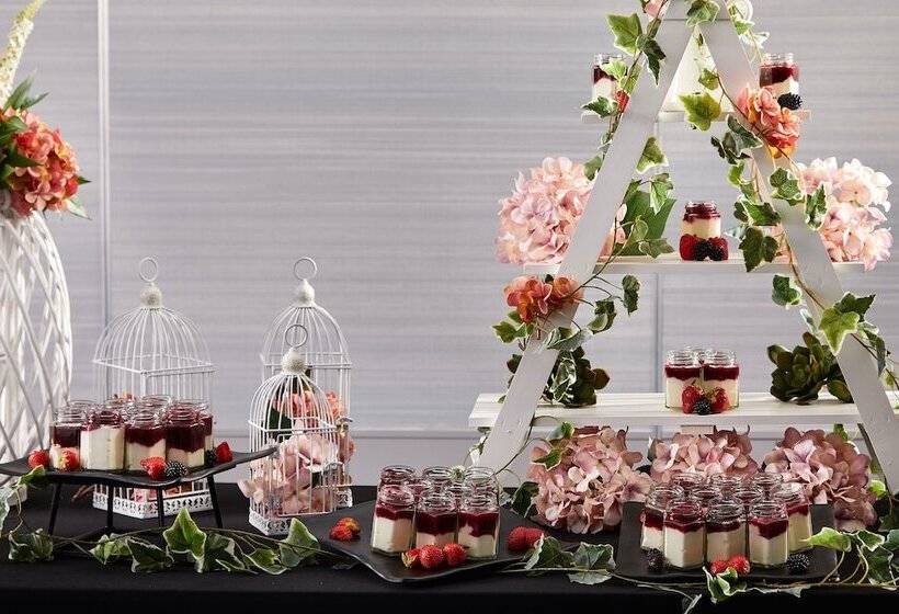 호텔 Crowne Plaza Dublin Blanchardstown, An Ihg