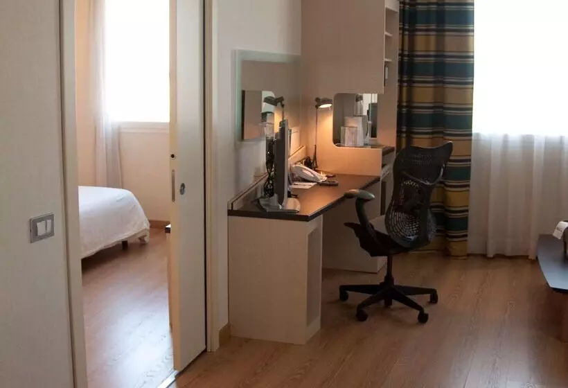 فندق Hilton Garden Inn Rome Airport