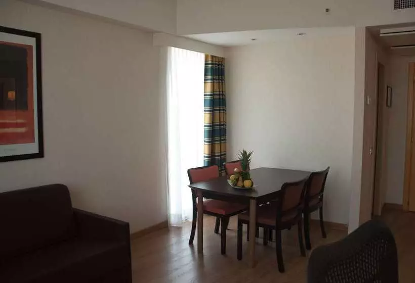 فندق Hilton Garden Inn Rome Airport