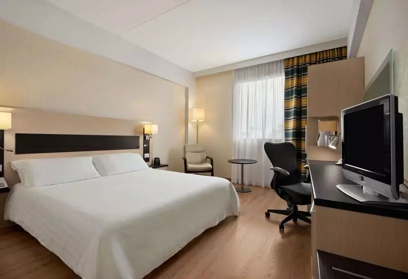 فندق Hilton Garden Inn Rome Airport