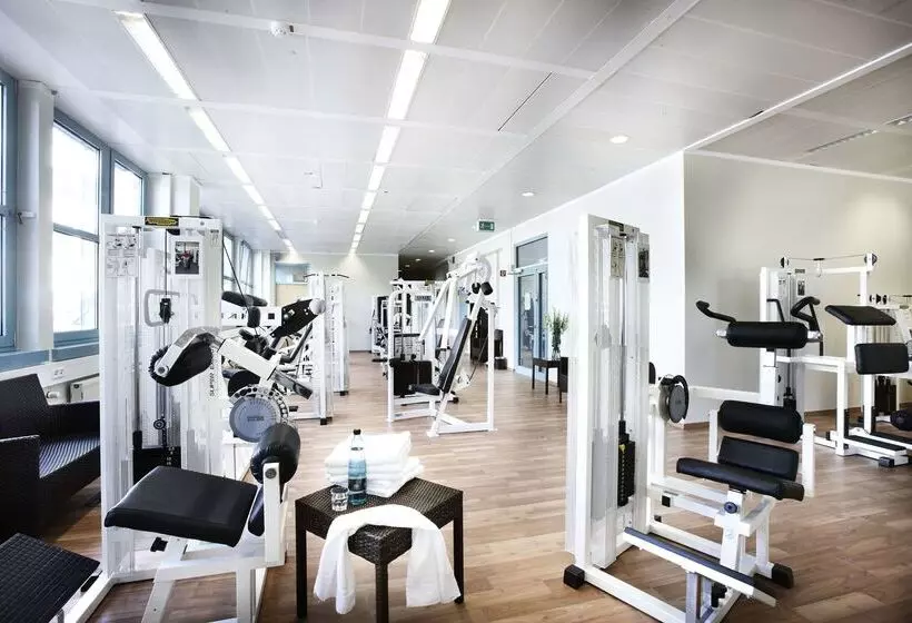 Hotell Kiel By Golden Tulip