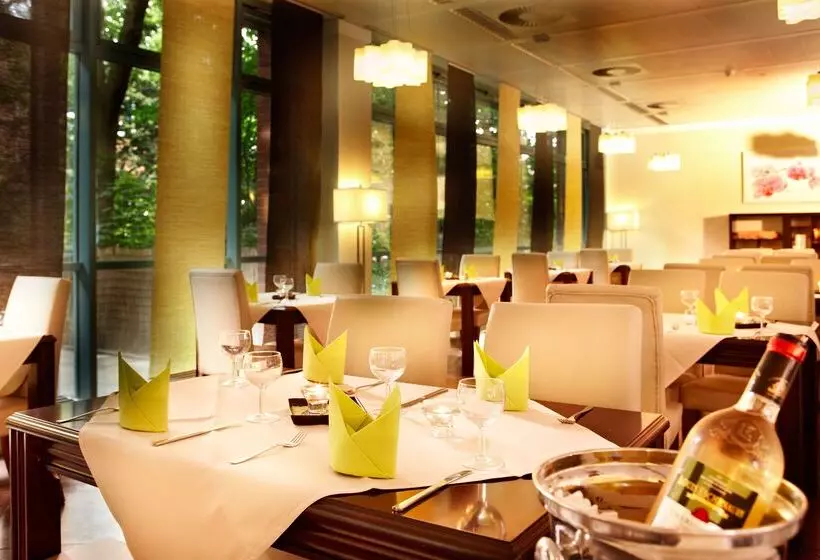 Hotell Kiel By Golden Tulip