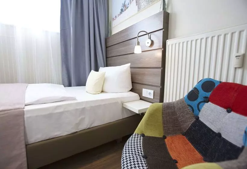 Hotell Kiel By Golden Tulip