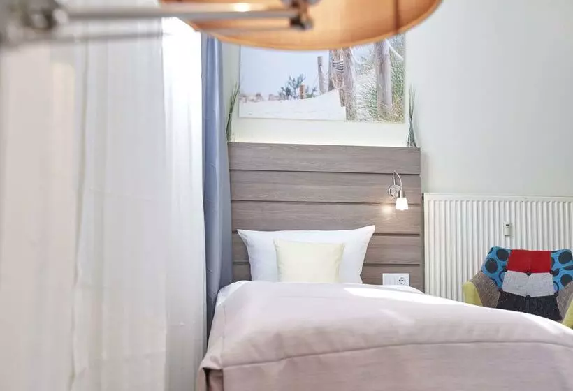 Hotell Kiel By Golden Tulip