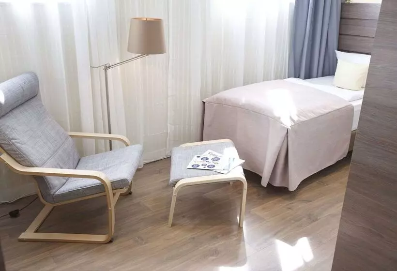 Hotell Kiel By Golden Tulip