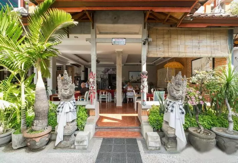 ホテル Legian Village