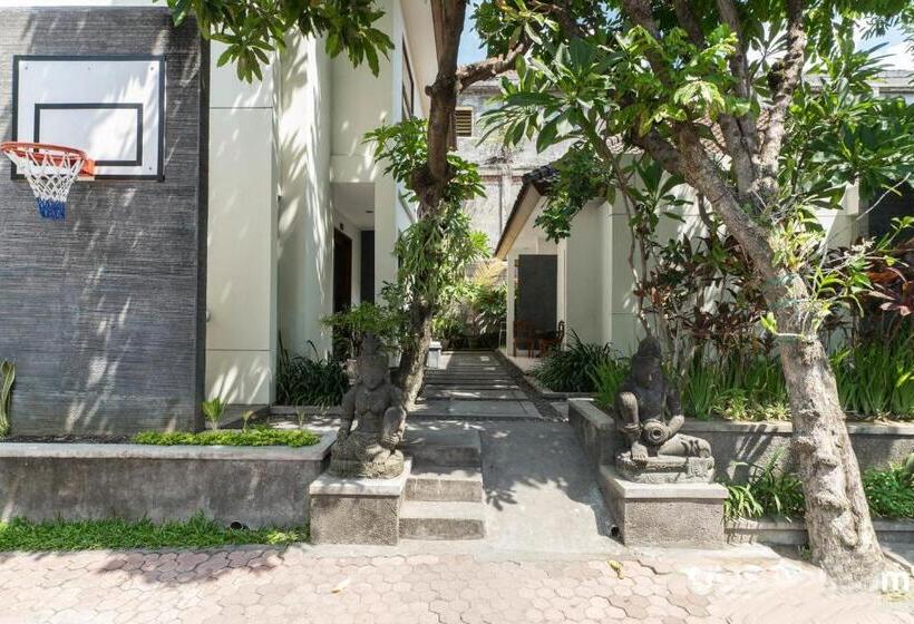 فندق Legian Village