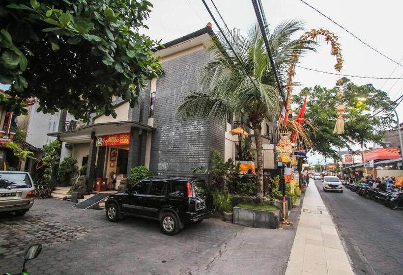 فندق Legian Village