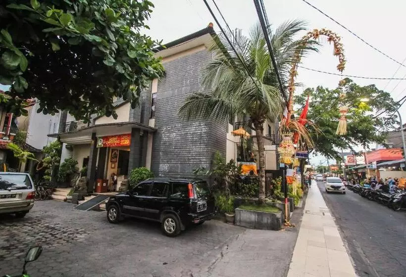 ホテル Legian Village