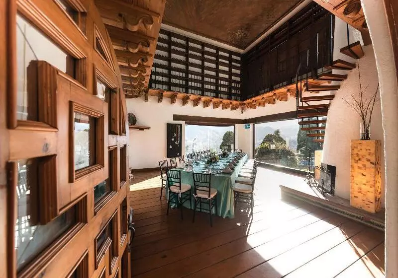 Отель Mision Grand Casa Colorada