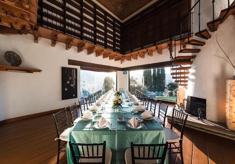 هتل Mision Grand Casa Colorada