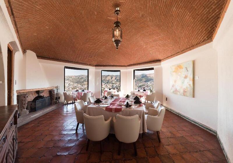 هتل Mision Grand Casa Colorada