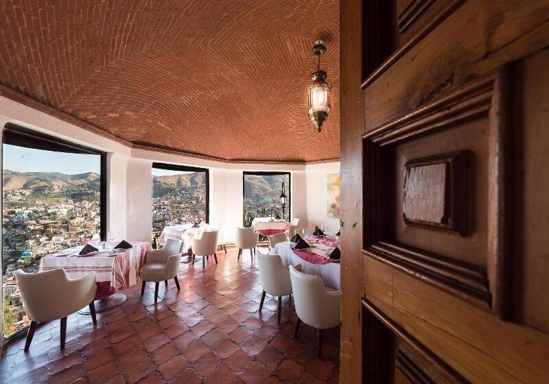 هتل Mision Grand Casa Colorada