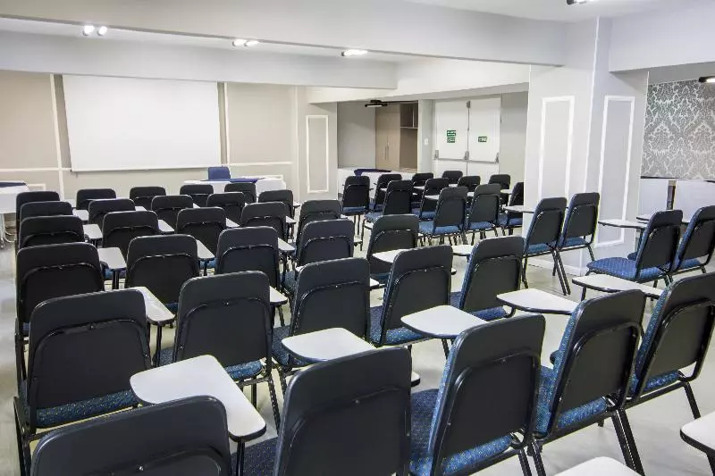 Отель Nacional Inn Poços De Caldas   Lazer Completo E Gastronomia No Centro