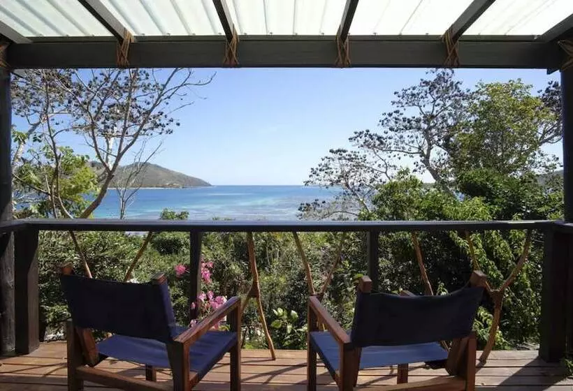 فندق Nanuya Island Resort