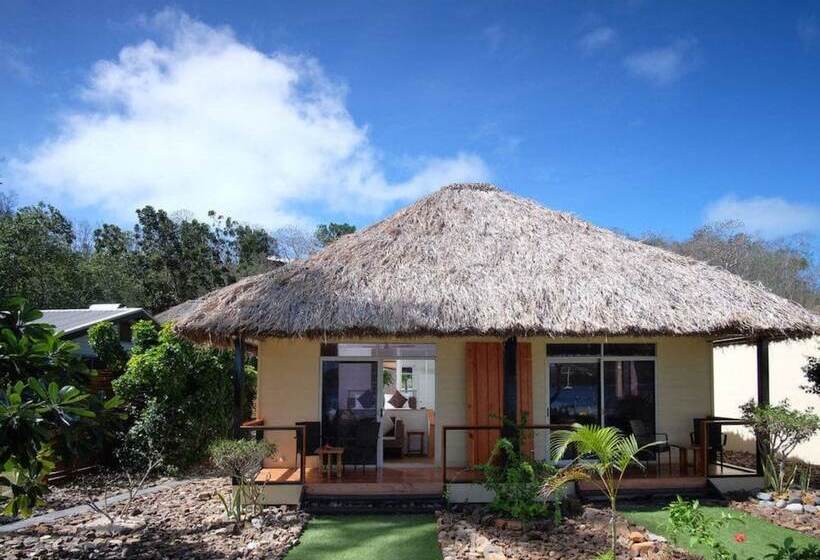 בית מלון כפרי Nanuya Island Resort