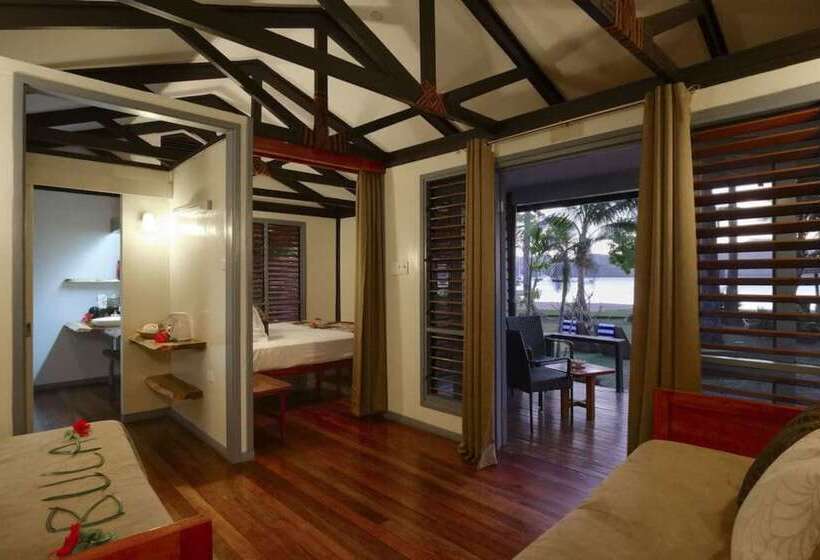 בית מלון כפרי Nanuya Island Resort