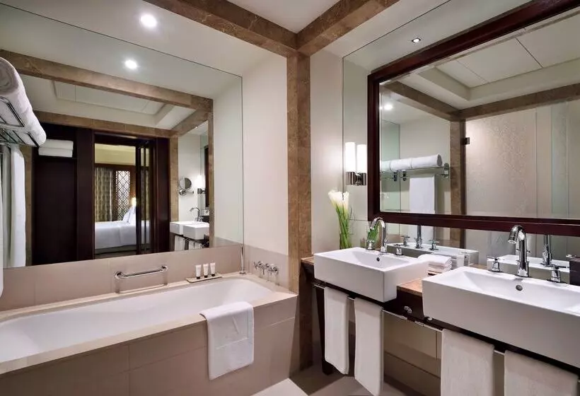 هتل Palace Downtown