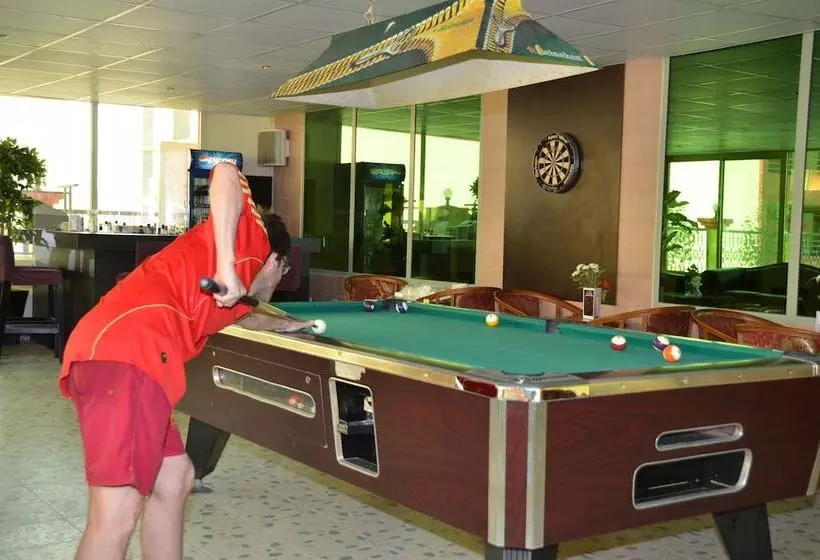 هتل Pars International