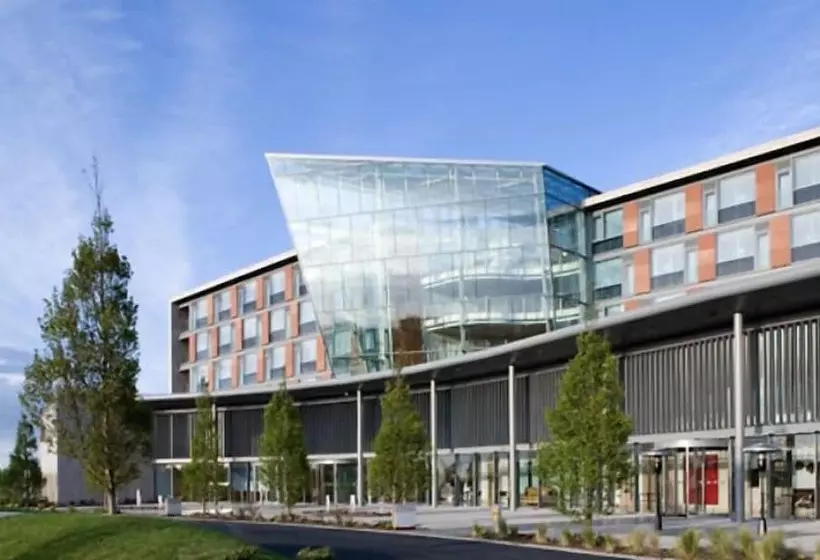 Pillo Hotel & Leisure Club