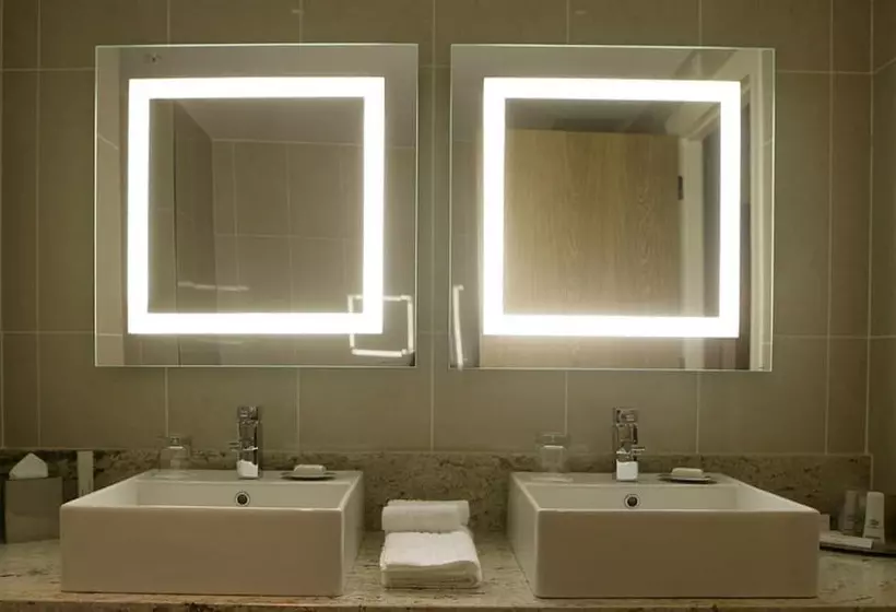 Pillo Hotel & Leisure Club