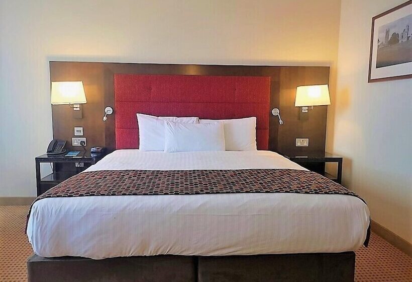 Pillo Hotel & Leisure Club