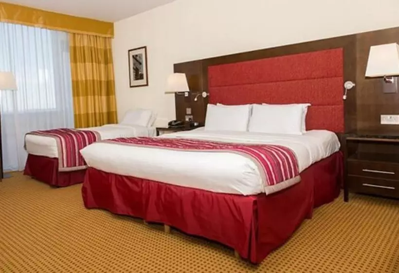 Pillo Hotel & Leisure Club