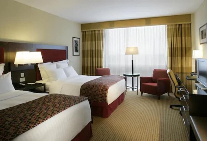 Pillo Hotel & Leisure Club