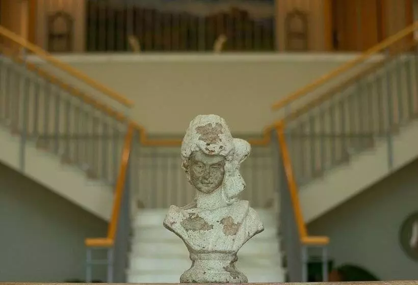 Отель Villa Marcilla