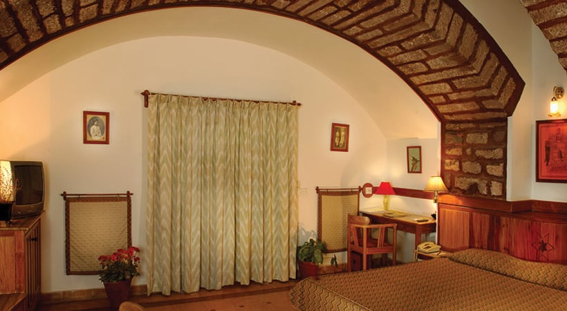 فندق WelcomHeritage Bal Samand Garden Retreat