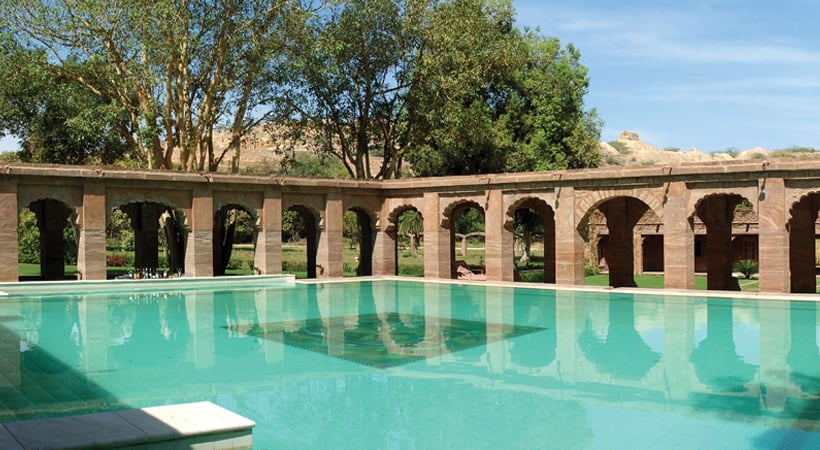 فندق WelcomHeritage Bal Samand Garden Retreat