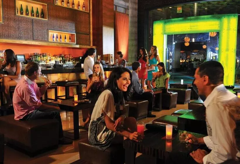 استراحتگاه The Reef At Atlantis