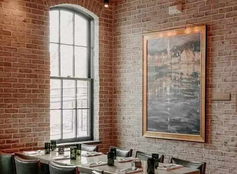 Hotelli River House At Odette S