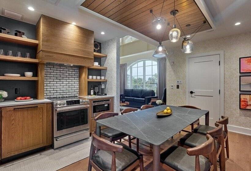 Отель River House At Odette S