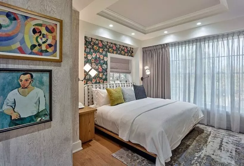 Hotelli River House At Odette S