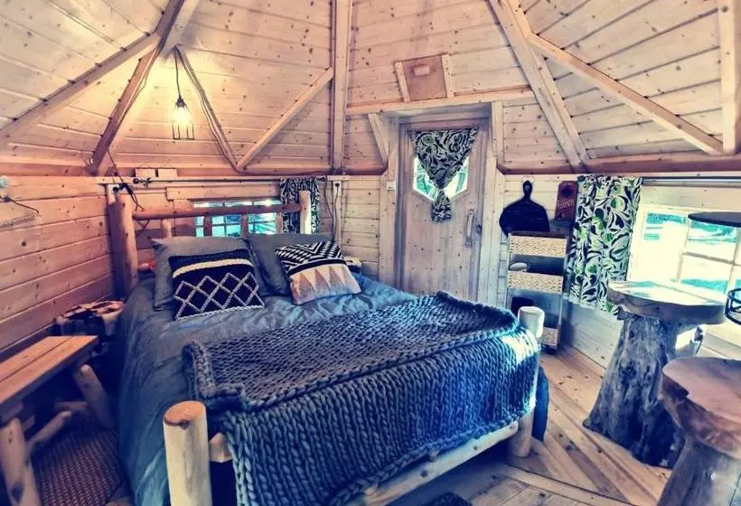 Majatalo Juste Par Hasard Chambres D Hôtes Insolites à 140 M De La Mer