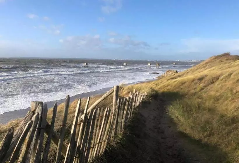 Majatalo Juste Par Hasard Chambres D Hôtes Insolites à 140 M De La Mer
