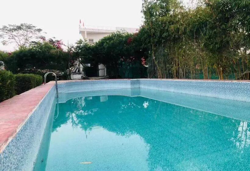 Resort Yuvraj Fort