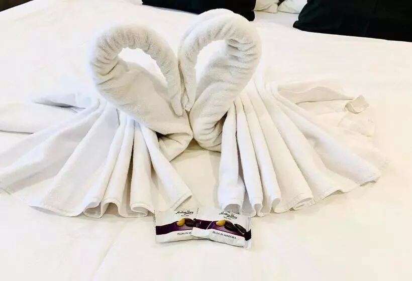 ベッドアンドブレックファースト Waterfront Lodge