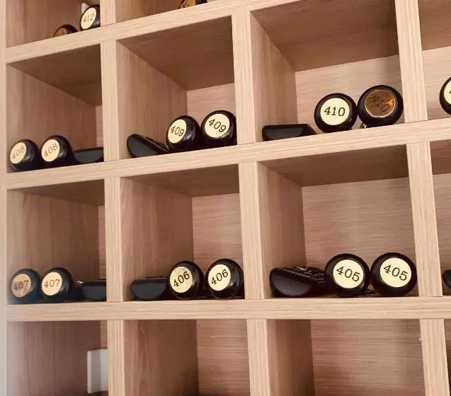 ベッドアンドブレックファースト Waterfront Lodge