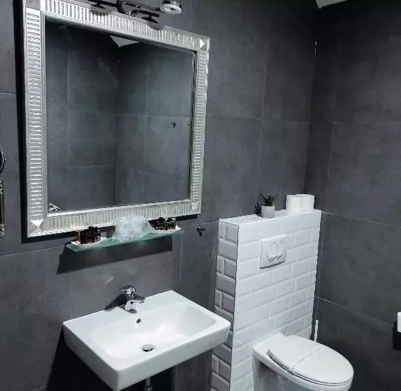 ベッドアンドブレックファースト Waterfront Lodge