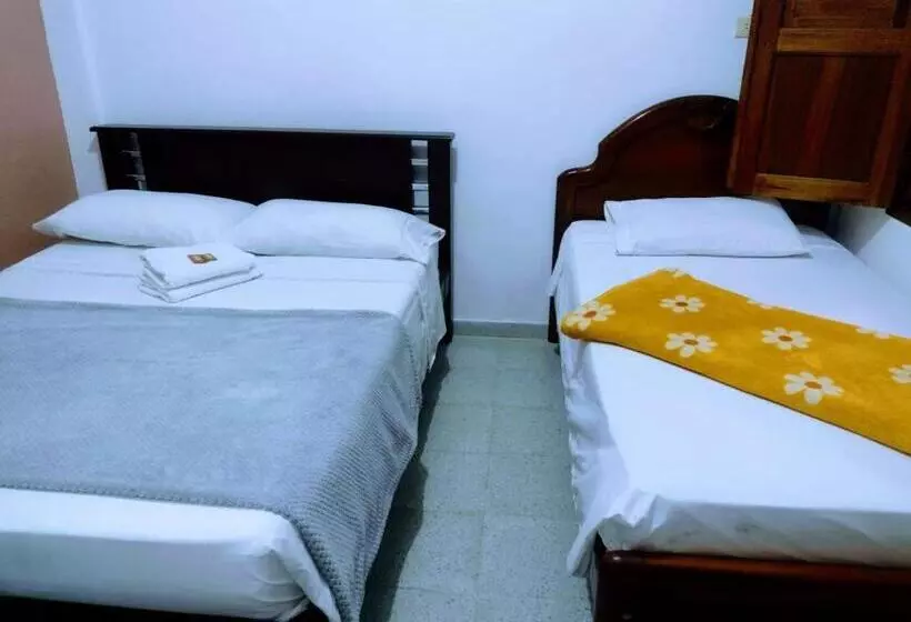 هتل Barajas