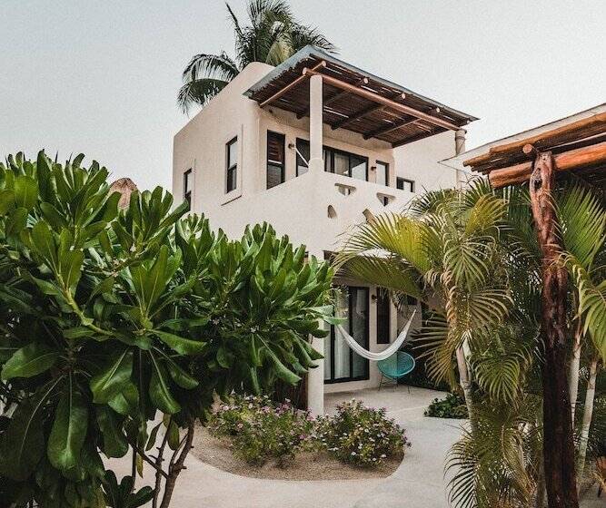 فندق Blue Palm Bacalar