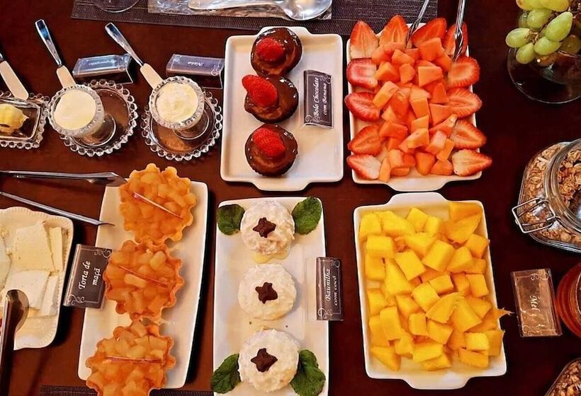 Отель Castelo Boutique