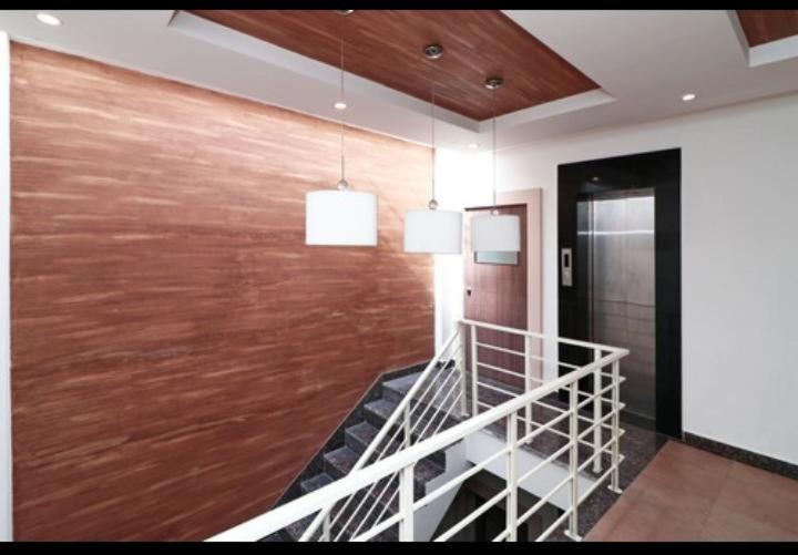 Отель City Square