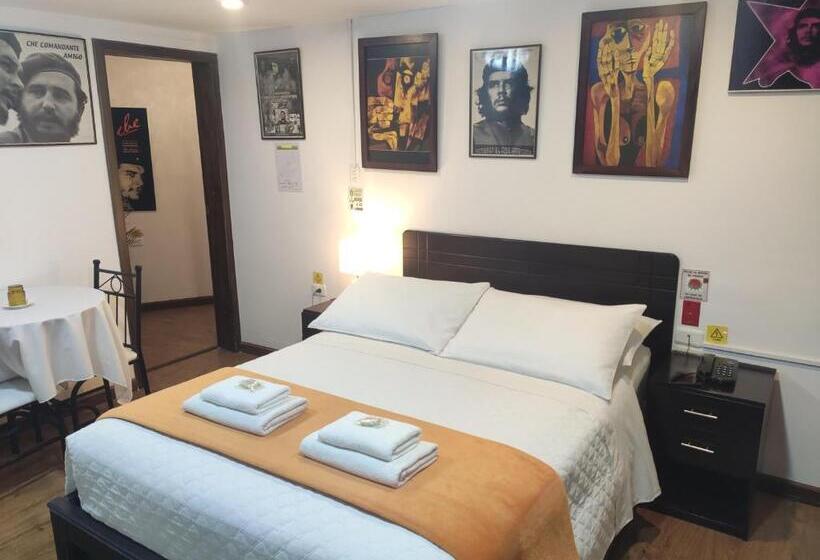 酒店 El Che No Apto Para Corruptos