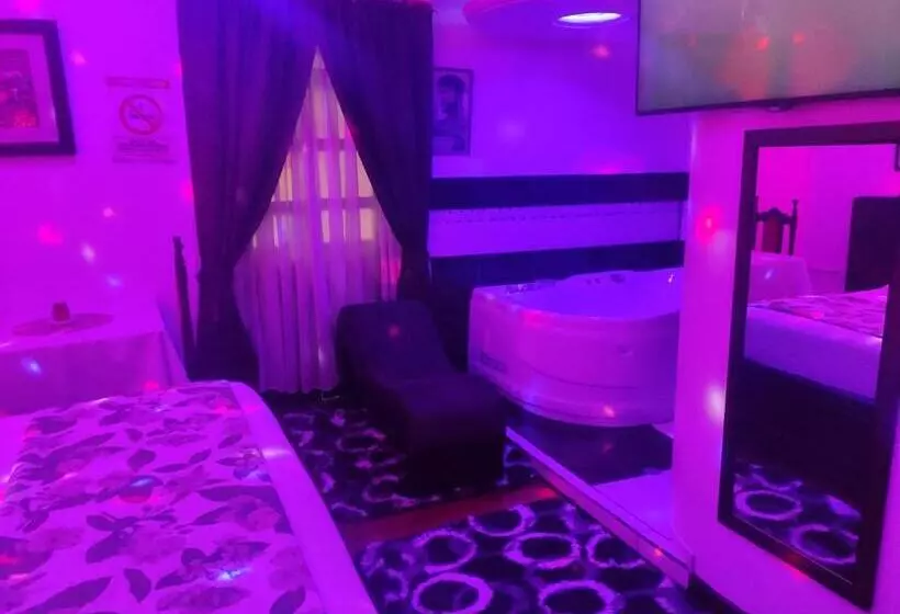 ホテル El Che No Apto Para Corruptos