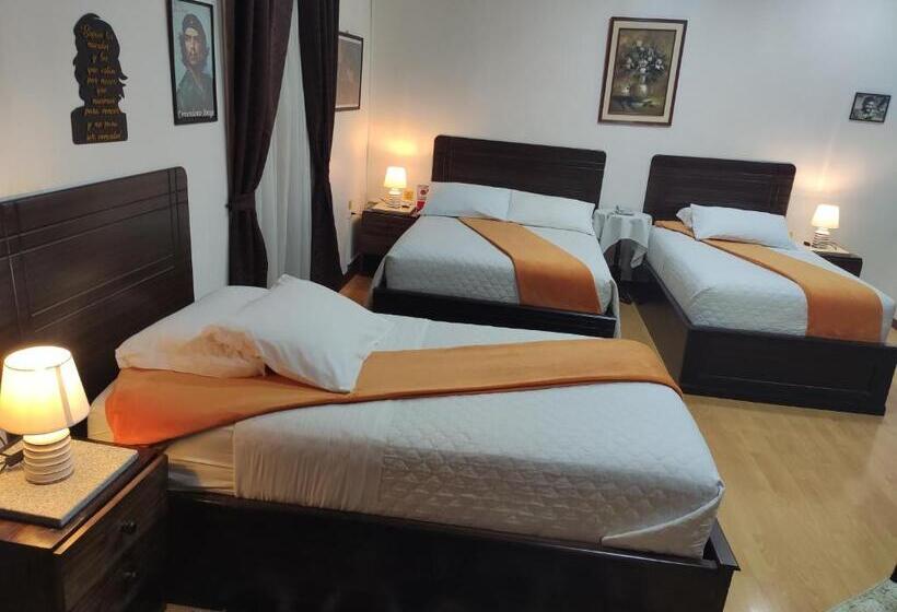 酒店 El Che No Apto Para Corruptos